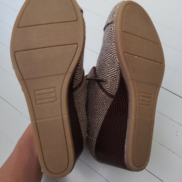 TOM'S Wedge Booties - Picture 5 of 5